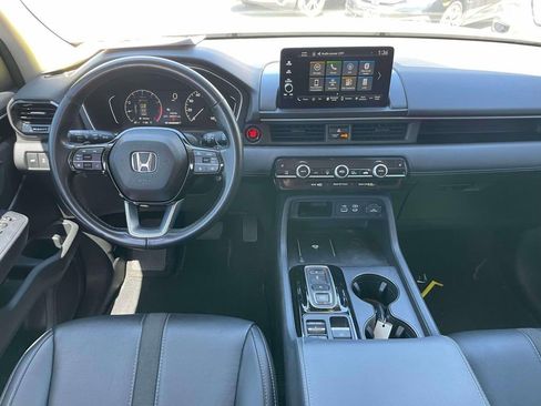 Certified 2025 Honda Pilot EX-L image 14