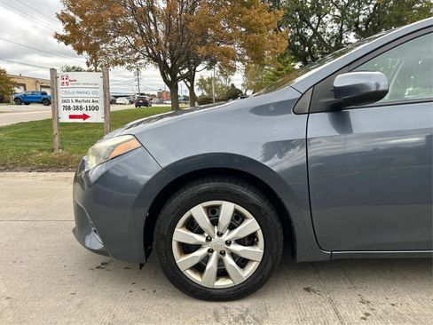 Used 2015 Toyota Corolla LE Premium image 19