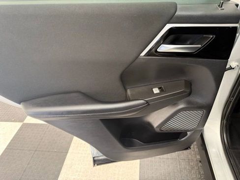 Used 2022 Mitsubishi Outlander ES image 17