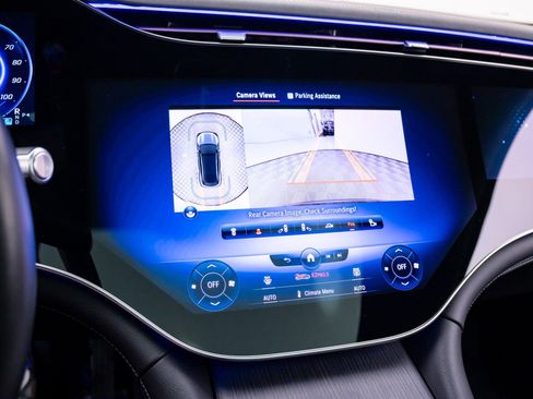 Certified 2023 Mercedes-Benz EQS 580 4MATIC SUV image 30