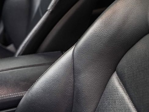 Used 2019 Mercedes-Benz C 300 Sedan image 21