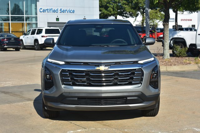 New 2027 Chevrolet Equinox LT w/ LPO, Floor Liner Package AWD/4WD image 2