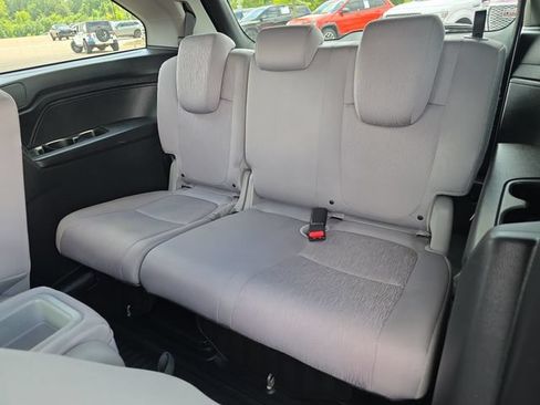 Used 2018 Honda Odyssey EX image 12