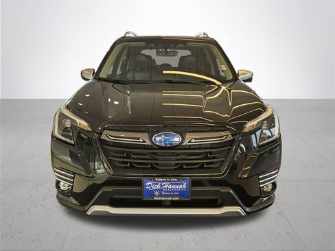Used 2023 Subaru Forester Touring image 3