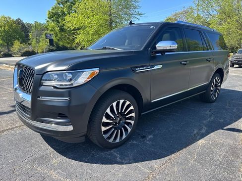 Used 2024 Lincoln Navigator L Black Label image 3