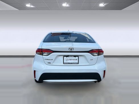 Used 2022 Toyota Corolla LE FWD image 10