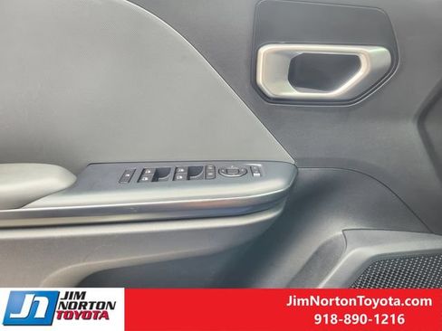 Used 2025 Kia K4 FWD image 23