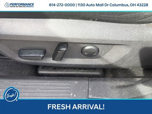 Used 2023 Nissan Rogue SV image 18