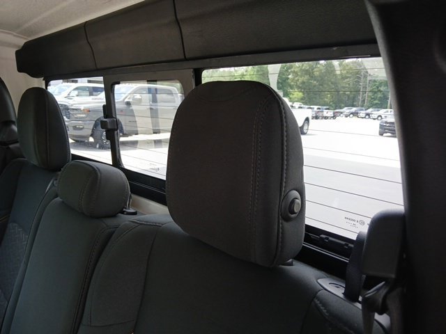 Used 2021 Jeep Gladiator Mojave AWD/4WD image 30