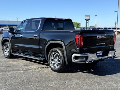Used 2025 GMC Sierra 1500 SLT w/ SLT Premium Plus Package AWD/4WD image 5