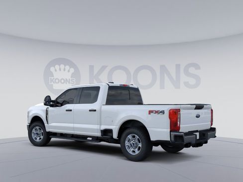 New 2026 Ford F250 XLT w/ FX4 Off-Road Package image 5
