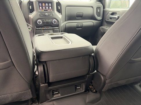 Used 2022 Chevrolet Silverado 1500 Custom image 24