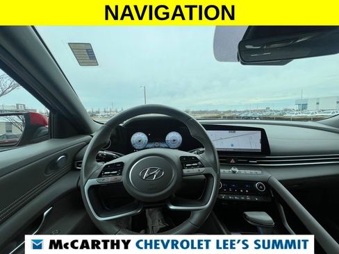 Used 2023 Hyundai Elantra SEL w/ Convenience Package image 17