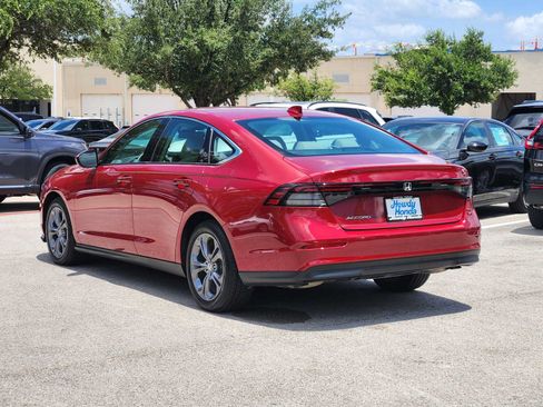 Used 2024 Honda Accord EX image 5