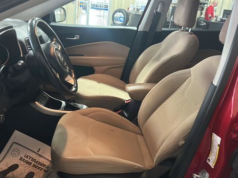 Used 2018 Jeep Compass Sport w/ Tech Group FWD image 13