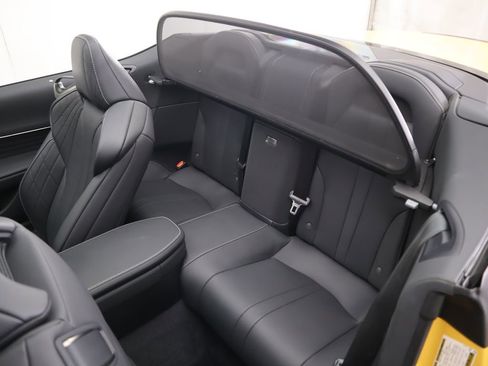 Used 2021 Lexus LC 500 Convertible image 29