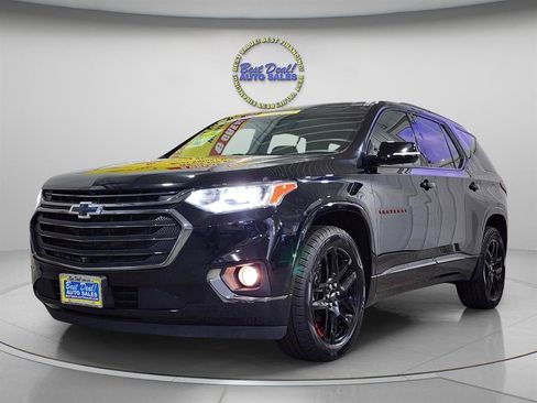 Used 2020 Chevrolet Traverse Premier w/ Redline Edition AWD/4WD image 2