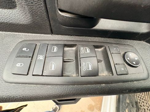 Used 2021 RAM 5500 Tradesman w/ Chrome Appearance Group image 27