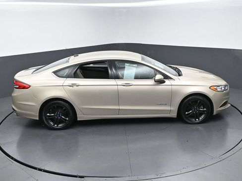 Used 2018 Ford Fusion S FWD image 40