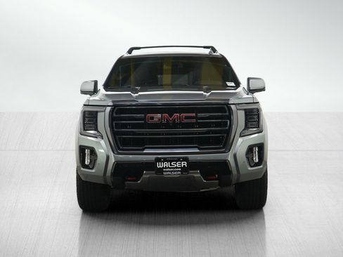 Used 2023 GMC Yukon AT4 w/ AT4 Premium Package AWD/4WD image 8