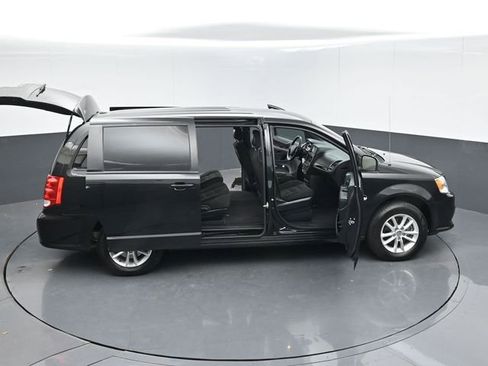 Used 2020 Dodge Grand Caravan SE FWD image 58