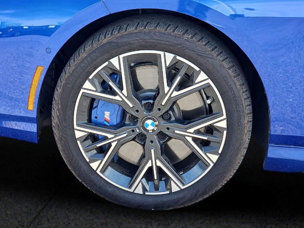 Used 2026 BMW M235i xDrive w/ Technology Package AWD/4WD image 8
