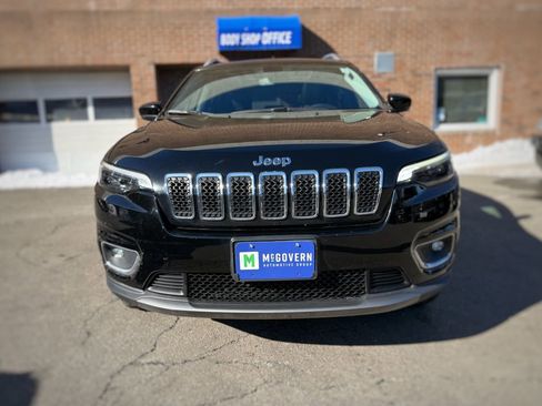 Used 2019 Jeep Cherokee Limited image 2