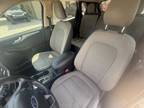 Used 2020 Ford Escape SE FWD image 5