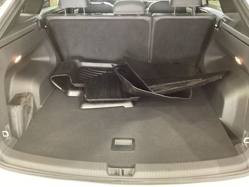 Certified 2023 Volkswagen Atlas Cross Sport SEL image 18