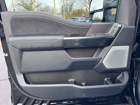 New 2026 Ford F250 Platinum w/ FX4 Off-Road Package image 23