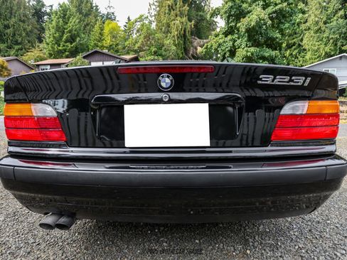 Used 1999 BMW 323i Convertible image 7