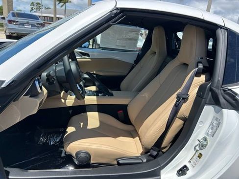 New 2026 MAZDA MX-5 Miata RF Grand Touring RWD image 8
