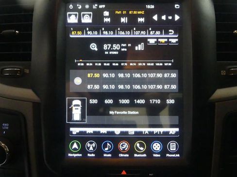 Used 2018 RAM 3500 Tradesman w/ Chrome Appearance Group image 36