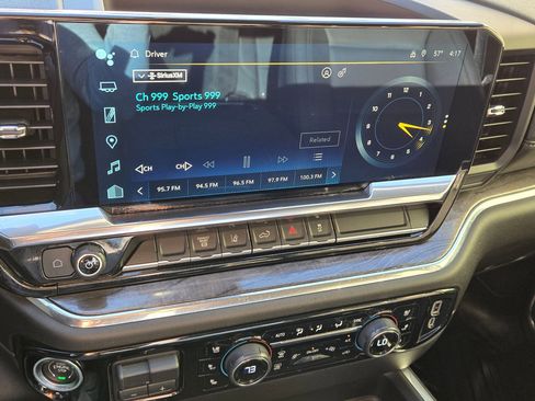 Used 2024 Chevrolet Silverado 2500 LTZ w/ LTZ Convenience Package image 24