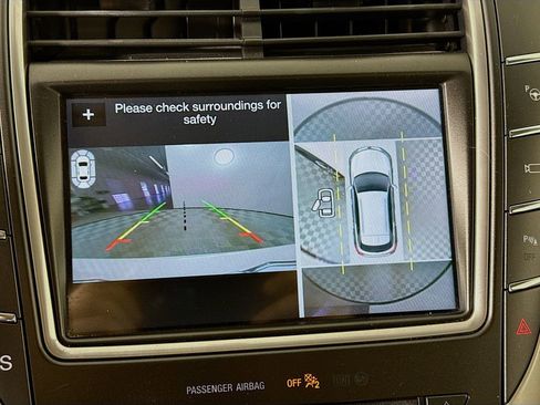 Used 2017 Lincoln MKX Reserve FWD image 15