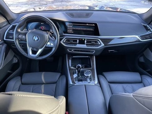 Used 2023 BMW X5 xDrive45e image 11