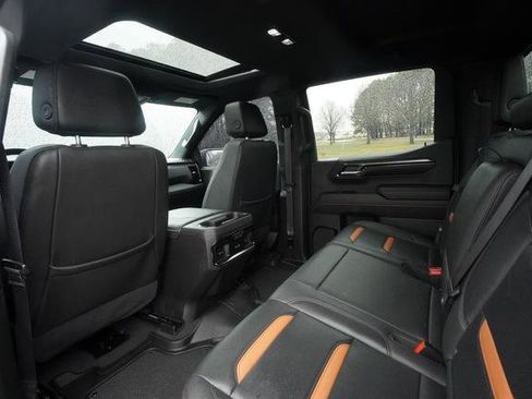 Used 2023 GMC Sierra 1500 AT4 w/ Technology Package image 28