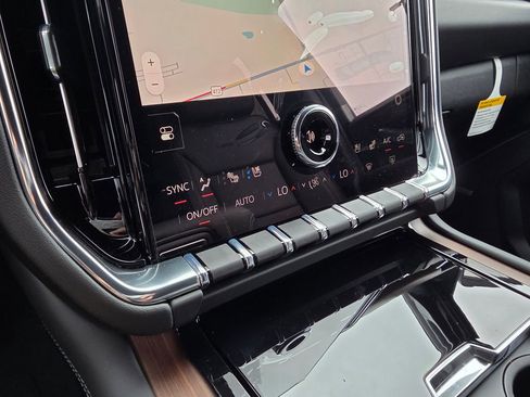 New 2026 GMC Yukon XL Denali w/ Denali Reserve Package image 19