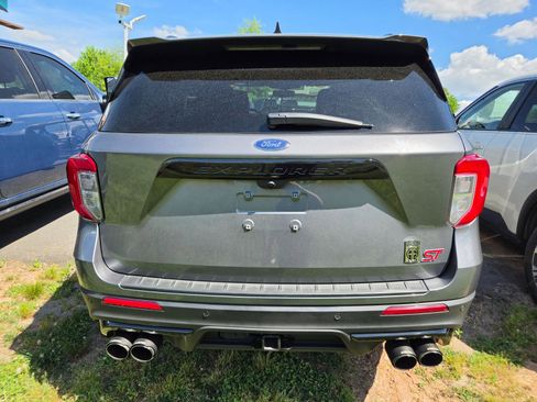 Used 2022 Ford Explorer ST w/ Equipment Group 401A image 7