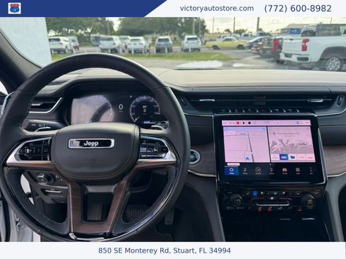 Used 2024 Jeep Grand Cherokee Summit w/ Adv Protech Group IV AWD/4WD image 13