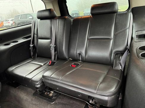 Used 2013 GMC Yukon XL Denali image 13