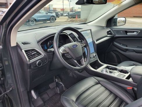 Used 2024 Ford Edge SEL w/ Convenience Package image 11