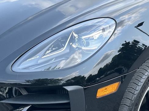 Used 2021 Porsche Macan S AWD/4WD image 9