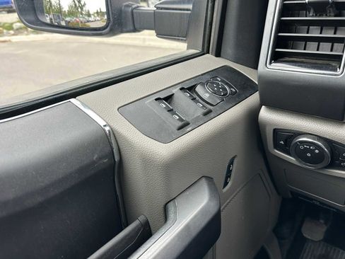 Used 2022 Ford F250 XLT image 34