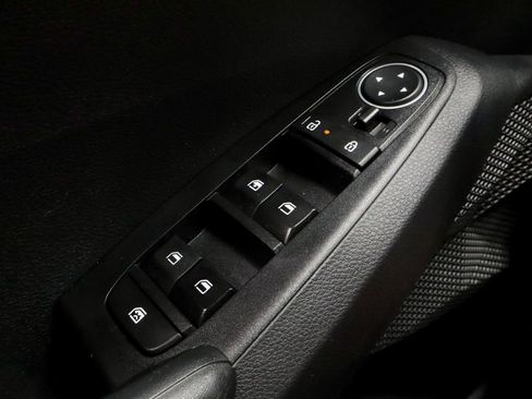 Used 2024 Kia Seltos LX AWD/4WD image 25