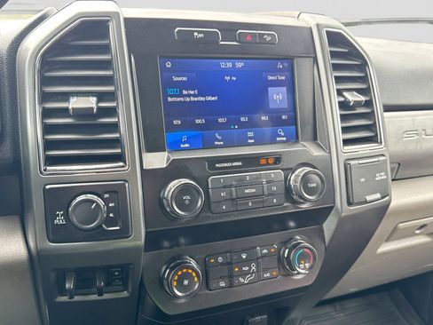 Used 2021 Ford F250 XLT w/ XLT Value Package AWD/4WD image 32