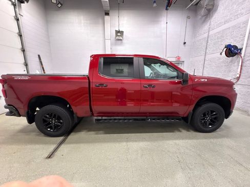 Used 2020 Chevrolet Silverado 1500 LT Trail Boss AWD/4WD image 3