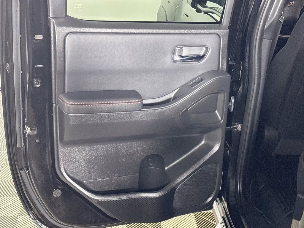 Used 2022 Nissan Frontier PRO-4X AWD/4WD image 19