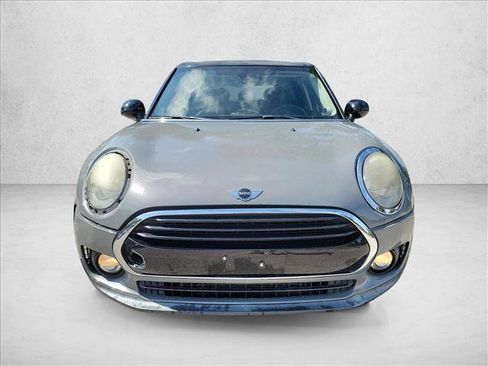 Used 2016 MINI Cooper Clubman FWD image 2