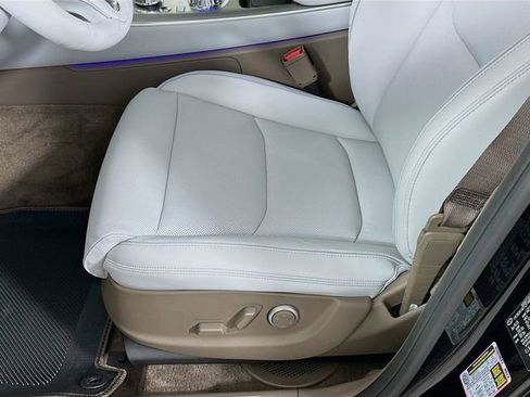 New 2026 Genesis GV70 2.5T Advanced image 21